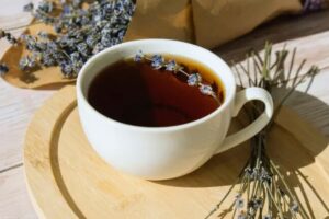 Como Preparar um Chá Relaxante para Dormir Melhor
